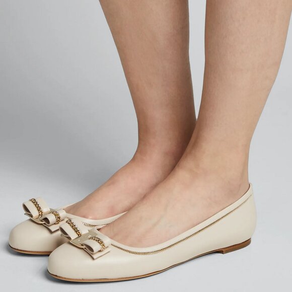 New Salvatore Ferragamo Varina Flats - Picture 2 of 16